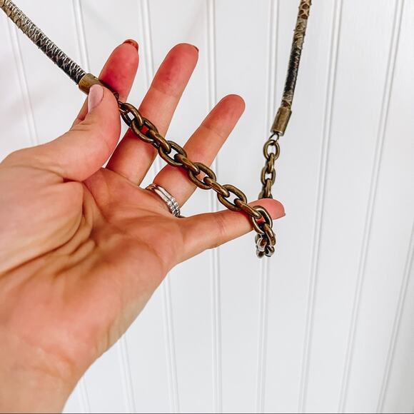 Burberry Snake Embossed Chain Long Necklace - Picture 4 of 6